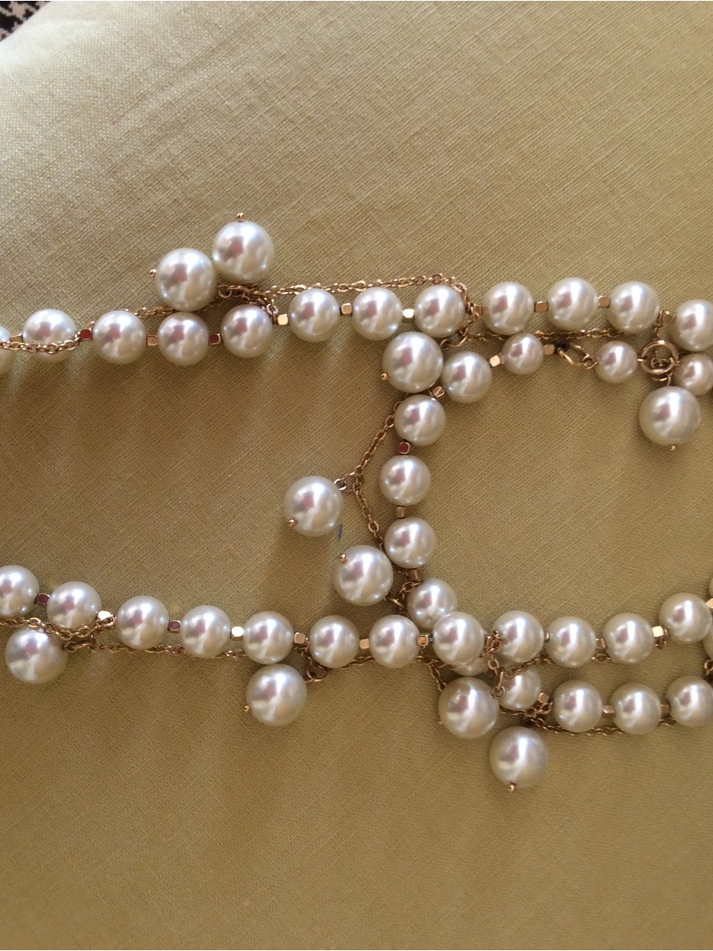 JCREW Collection Circa 2011- Classic Ivory Pearl Necklace with Gold Accents-NWT - Picture 6 of 6